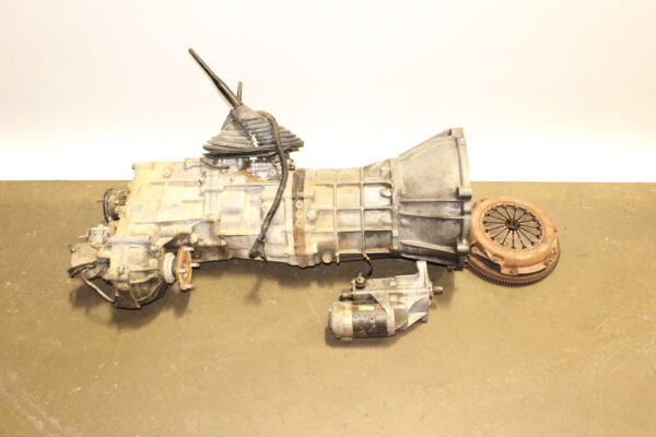 JDM Toyota Land Cruiser HILUX 4RUNNER 2.4L DIESEL TURBO 5 SPEED MANUAL 4X4 TRANSMISSION 2LTE 2L-TE
